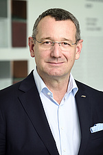 Mag. Michael H. Hlava