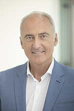 DI Dr. Heinz Mayer