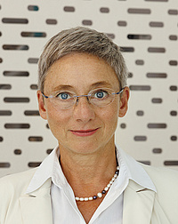 Dr.in Brigitte Bach
